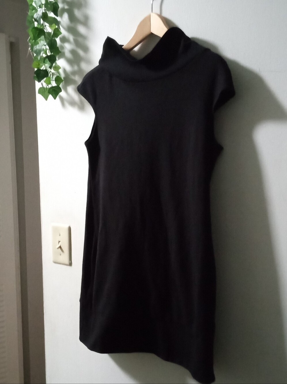 Express Black Sleeveless Turtleneck Dress Tee